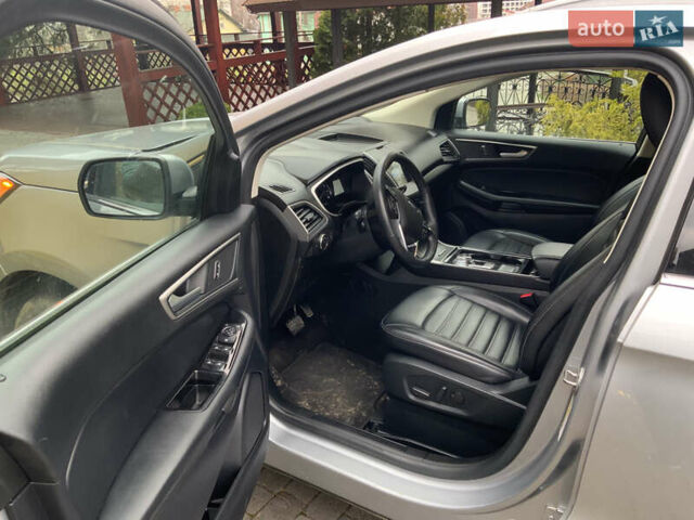 Серый Форд Эдж, объемом двигателя 2 л и пробегом 150 тыс. км за 15900 $, фото 7 на Automoto.ua
