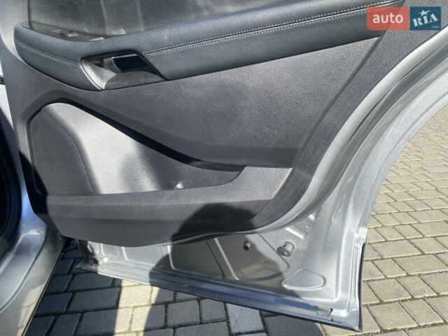 Сірий Форд Едж, об'ємом двигуна 2 л та пробігом 123 тис. км за 17600 $, фото 39 на Automoto.ua