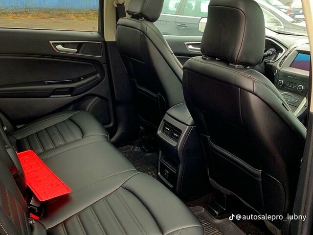 Серый Форд Эдж, объемом двигателя 2 л и пробегом 127 тыс. км за 20000 $, фото 2 на Automoto.ua