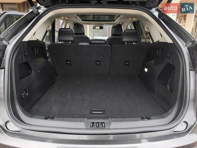 Серый Форд Эдж, объемом двигателя 2 л и пробегом 35 тыс. км за 18300 $, фото 20 на Automoto.ua