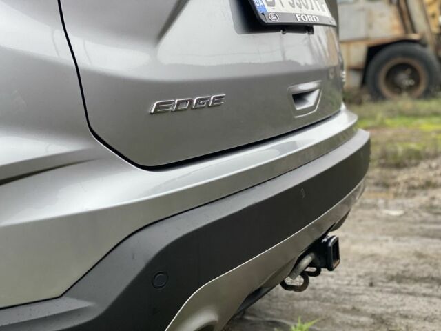 Серый Форд Эдж, объемом двигателя 2 л и пробегом 59 тыс. км за 18200 $, фото 18 на Automoto.ua