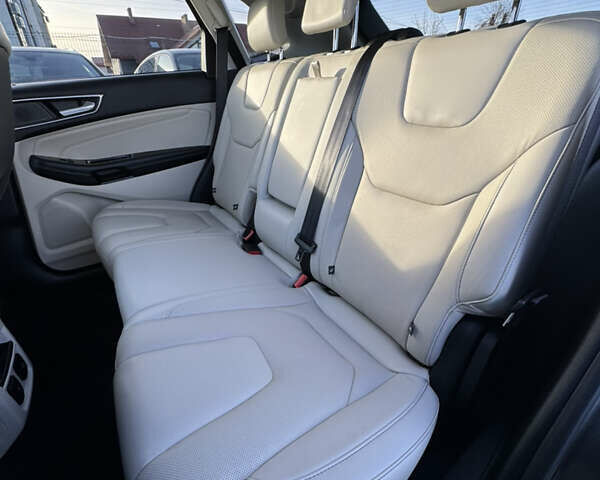 Сірий Форд Едж, об'ємом двигуна 2 л та пробігом 122 тис. км за 19500 $, фото 27 на Automoto.ua