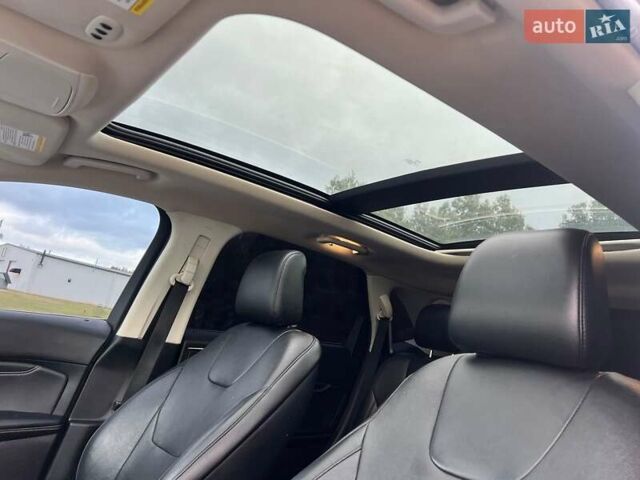 Серый Форд Эдж, объемом двигателя 2 л и пробегом 78 тыс. км за 16500 $, фото 11 на Automoto.ua