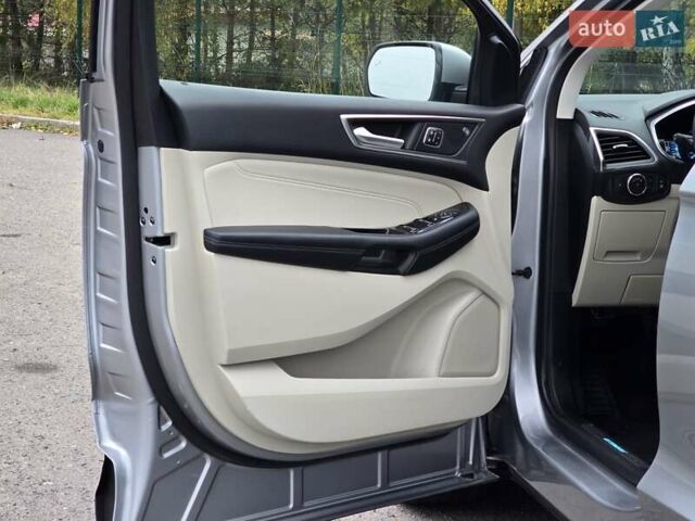 Сірий Форд Едж, об'ємом двигуна 2 л та пробігом 130 тис. км за 20999 $, фото 24 на Automoto.ua