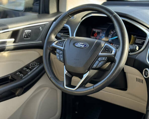 Сірий Форд Едж, об'ємом двигуна 2 л та пробігом 122 тис. км за 19500 $, фото 40 на Automoto.ua