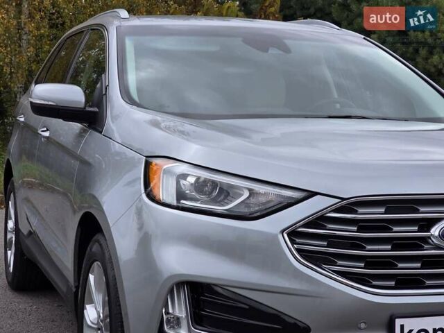 Серый Форд Эдж, объемом двигателя 2 л и пробегом 130 тыс. км за 20999 $, фото 3 на Automoto.ua