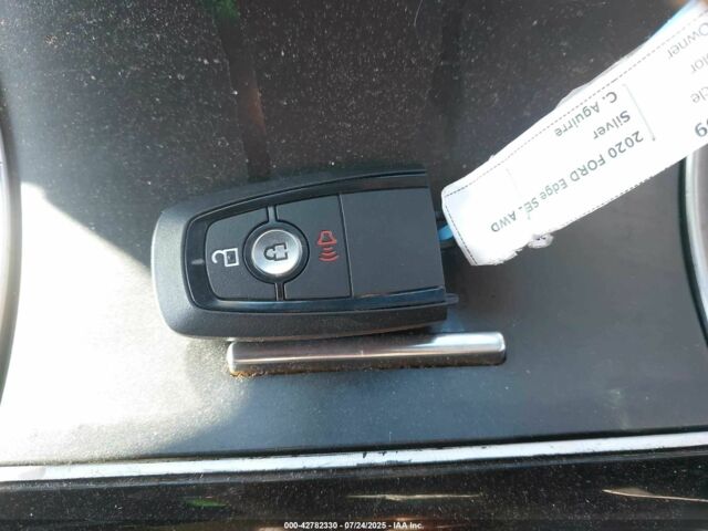 Серый Форд Эдж, объемом двигателя 2 л и пробегом 118 тыс. км за 10900 $, фото 10 на Automoto.ua