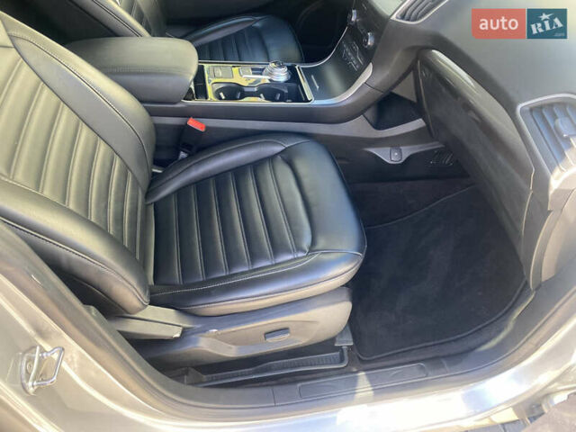 Сірий Форд Едж, об'ємом двигуна 2 л та пробігом 123 тис. км за 17600 $, фото 30 на Automoto.ua