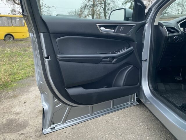 Серый Форд Эдж, объемом двигателя 2 л и пробегом 59 тыс. км за 18200 $, фото 19 на Automoto.ua