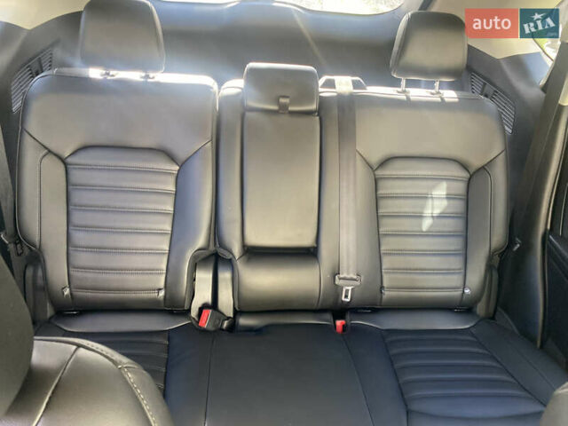 Сірий Форд Едж, об'ємом двигуна 2 л та пробігом 123 тис. км за 17600 $, фото 35 на Automoto.ua
