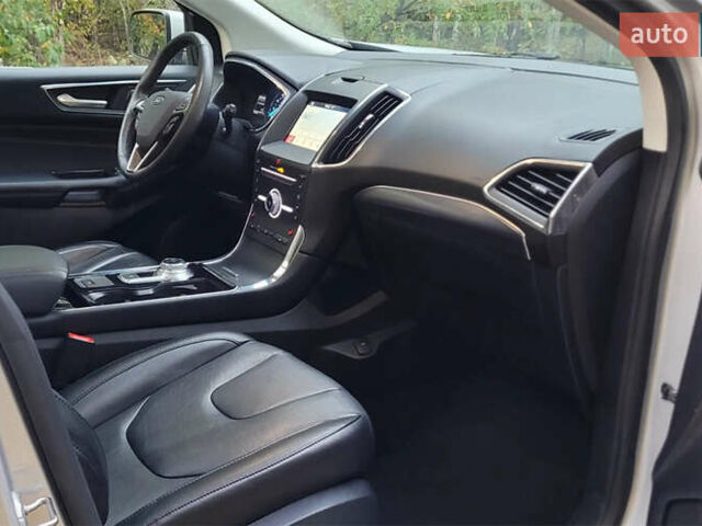 Сірий Форд Едж, об'ємом двигуна 2 л та пробігом 47 тис. км за 16600 $, фото 6 на Automoto.ua