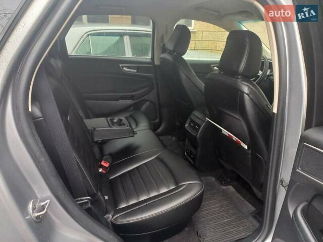 Серый Форд Эдж, объемом двигателя 2 л и пробегом 28 тыс. км за 21999 $, фото 3 на Automoto.ua