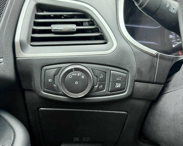 Форд Едж 2020 у Харкові на Automoto.ua Сірий Форд Едж, об'ємом двигуна 0 л та пробігом 25 тис. км за 16000 $, фото 34 на Automoto.ua