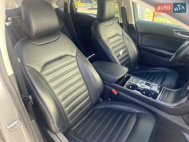 Сірий Форд Едж, об'ємом двигуна 2 л та пробігом 123 тис. км за 17600 $, фото 21 на Automoto.ua