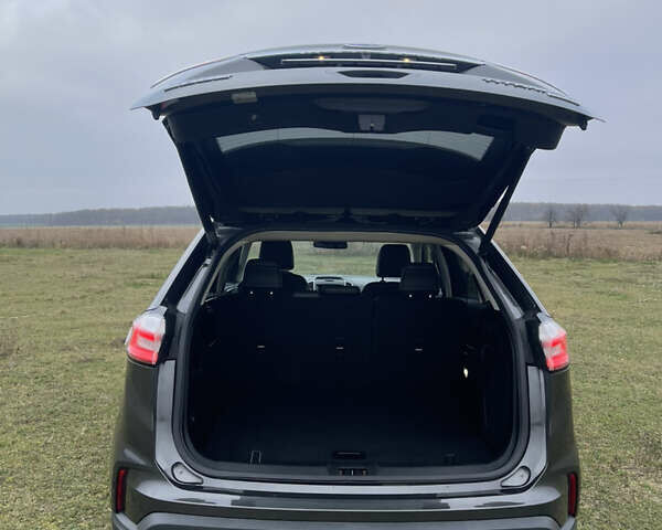 Серый Форд Эдж, объемом двигателя 2 л и пробегом 93 тыс. км за 19600 $, фото 17 на Automoto.ua