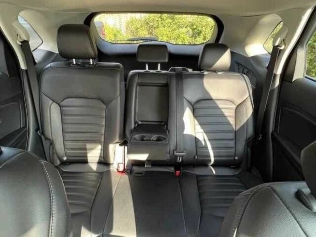 Серый Форд Эдж, объемом двигателя 2 л и пробегом 71 тыс. км за 15000 $, фото 13 на Automoto.ua