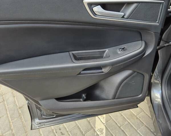 Серый Форд Эдж, объемом двигателя 2 л и пробегом 55 тыс. км за 22500 $, фото 13 на Automoto.ua