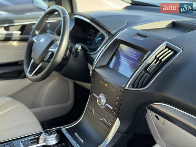 Сірий Форд Едж, об'ємом двигуна 2 л та пробігом 122 тис. км за 19500 $, фото 42 на Automoto.ua