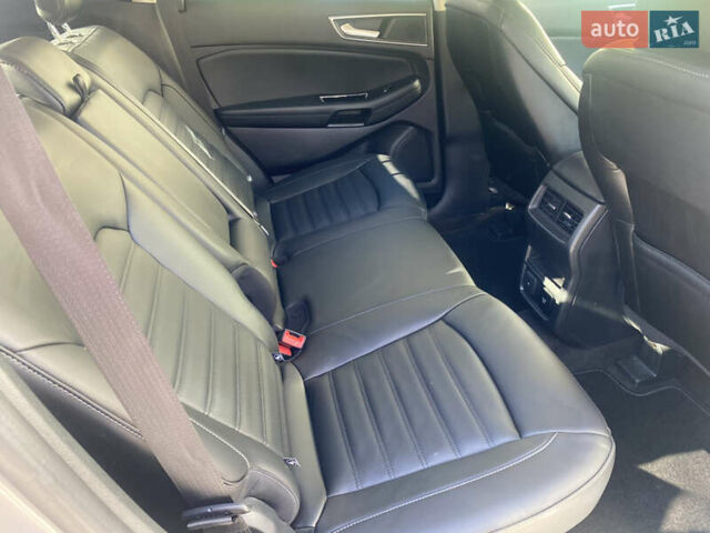 Сірий Форд Едж, об'ємом двигуна 2 л та пробігом 123 тис. км за 17600 $, фото 33 на Automoto.ua