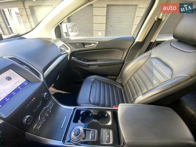 Сірий Форд Едж, об'ємом двигуна 2 л та пробігом 123 тис. км за 17600 $, фото 13 на Automoto.ua