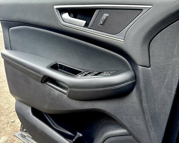 Форд Едж 2020 у Харкові на Automoto.ua Сірий Форд Едж, об'ємом двигуна 0 л та пробігом 25 тис. км за 16000 $, фото 26 на Automoto.ua