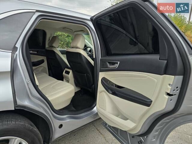 Серый Форд Эдж, объемом двигателя 2 л и пробегом 130 тыс. км за 20999 $, фото 46 на Automoto.ua