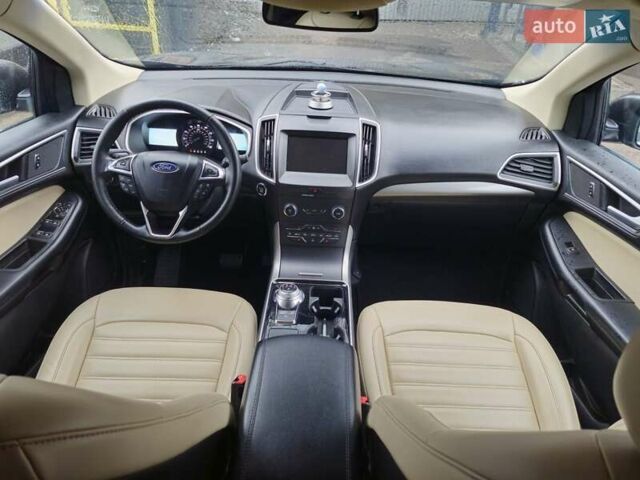 Серый Форд Эдж, объемом двигателя 2 л и пробегом 98 тыс. км за 17800 $, фото 10 на Automoto.ua