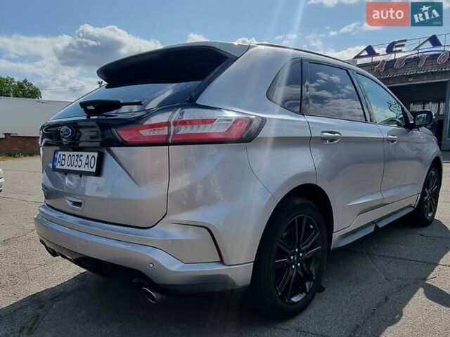 Сірий Форд Едж, об'ємом двигуна 2 л та пробігом 133 тис. км за 20550 $, фото 3 на Automoto.ua