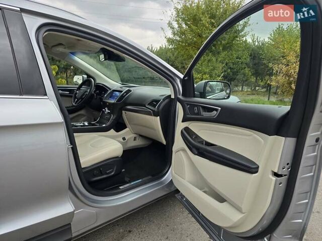 Сірий Форд Едж, об'ємом двигуна 2 л та пробігом 130 тис. км за 20999 $, фото 28 на Automoto.ua