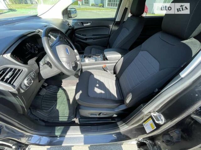 Сірий Форд Едж, об'ємом двигуна 2 л та пробігом 30 тис. км за 20500 $, фото 4 на Automoto.ua