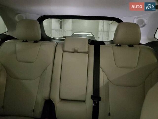 Форд Эдж 2020 в Черновцах на Automoto.ua Серый Форд Эдж, объемом двигателя 2 л и пробегом 152 тыс. км за 4600 $, фото 9 на Automoto.ua