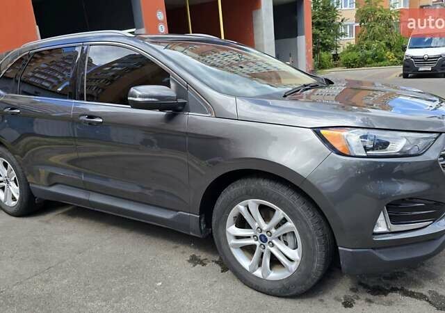 Серый Форд Эдж, объемом двигателя 2 л и пробегом 108 тыс. км за 17700 $, фото 2 на Automoto.ua
