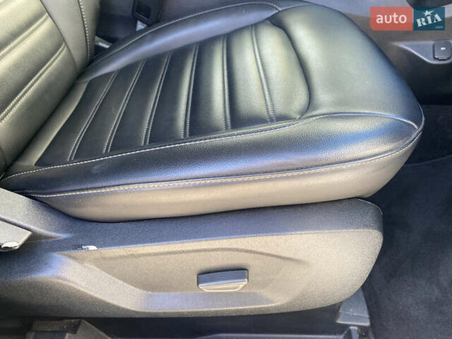 Сірий Форд Едж, об'ємом двигуна 2 л та пробігом 123 тис. км за 17600 $, фото 37 на Automoto.ua