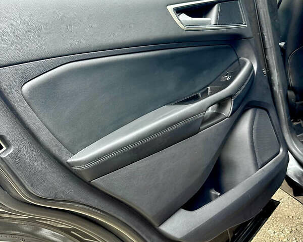 Форд Едж 2020 у Харкові на Automoto.ua Сірий Форд Едж, об'ємом двигуна 0 л та пробігом 25 тис. км за 16000 $, фото 31 на Automoto.ua