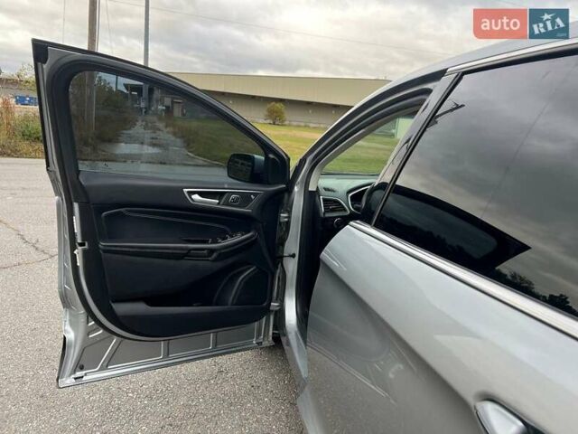 Серый Форд Эдж, объемом двигателя 2 л и пробегом 78 тыс. км за 16500 $, фото 10 на Automoto.ua