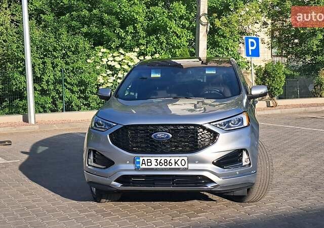 Серый Форд Эдж, объемом двигателя 2 л и пробегом 31 тыс. км за 27000 $, фото 2 на Automoto.ua
