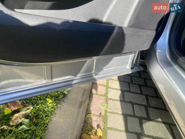 Сірий Форд Едж, об'ємом двигуна 2 л та пробігом 123 тис. км за 17600 $, фото 40 на Automoto.ua