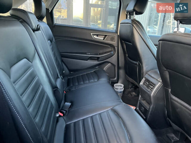 Сірий Форд Едж, об'ємом двигуна 2 л та пробігом 129 тис. км за 12800 $, фото 12 на Automoto.ua