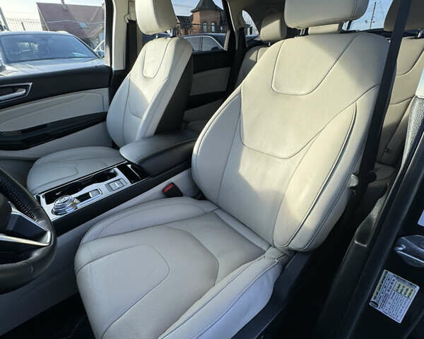 Сірий Форд Едж, об'ємом двигуна 2 л та пробігом 122 тис. км за 19500 $, фото 20 на Automoto.ua