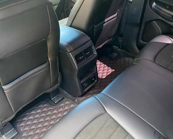 Серый Форд Эдж, объемом двигателя 2 л и пробегом 139 тыс. км за 19400 $, фото 8 на Automoto.ua