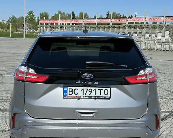 Серый Форд Эдж, объемом двигателя 2 л и пробегом 63 тыс. км за 17000 $, фото 4 на Automoto.ua