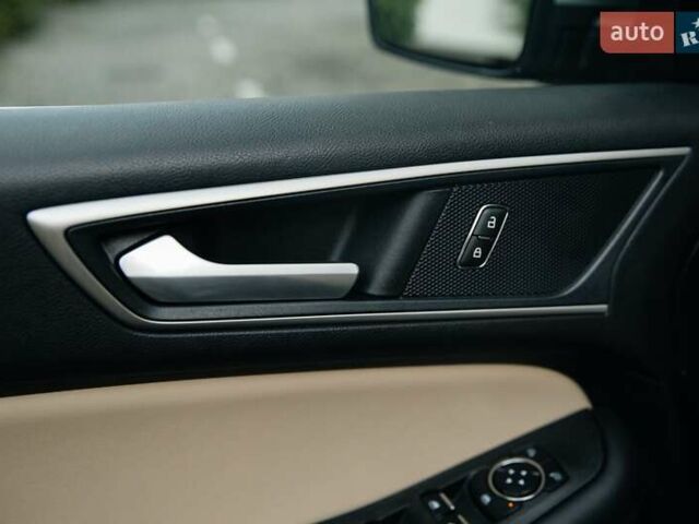 Серый Форд Эдж, объемом двигателя 2 л и пробегом 202 тыс. км за 18700 $, фото 13 на Automoto.ua