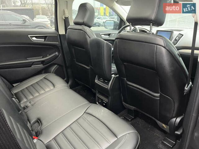 Сірий Форд Едж, об'ємом двигуна 2 л та пробігом 147 тис. км за 16700 $, фото 12 на Automoto.ua