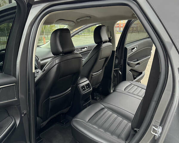 Серый Форд Эдж, объемом двигателя 2 л и пробегом 127 тыс. км за 19200 $, фото 18 на Automoto.ua