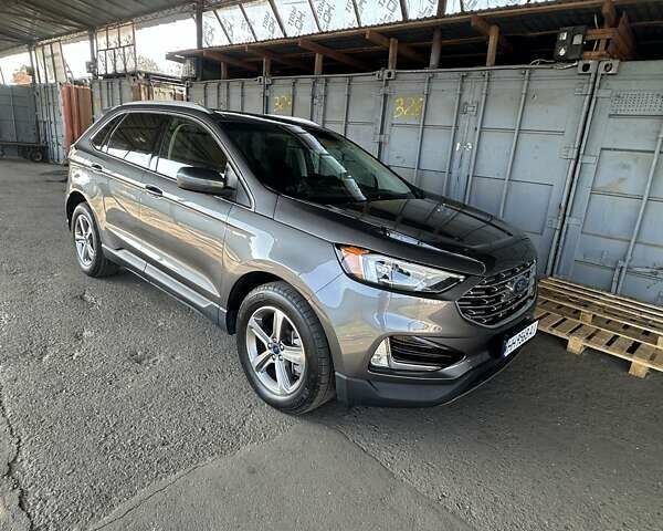 Серый Форд Эдж, объемом двигателя 2 л и пробегом 111 тыс. км за 22300 $, фото 4 на Automoto.ua