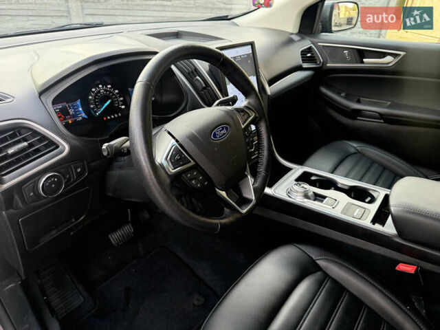 Серый Форд Эдж, объемом двигателя 2 л и пробегом 27 тыс. км за 20000 $, фото 5 на Automoto.ua