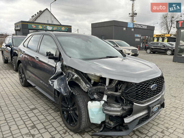 Сірий Форд Едж, об'ємом двигуна 2 л та пробігом 149 тис. км за 18700 $, фото 5 на Automoto.ua