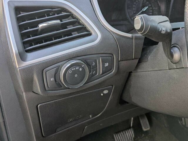 Серый Форд Эдж, объемом двигателя 0 л и пробегом 30 тыс. км за 13300 $, фото 10 на Automoto.ua