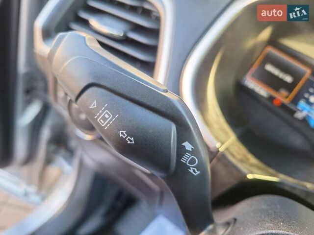 Сірий Форд Едж, об'ємом двигуна 2 л та пробігом 110 тис. км за 17499 $, фото 57 на Automoto.ua