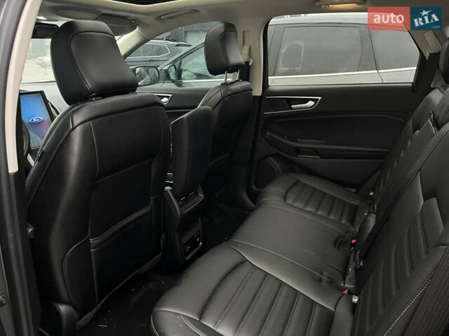 Сірий Форд Едж, об'ємом двигуна 2 л та пробігом 147 тис. км за 16700 $, фото 9 на Automoto.ua